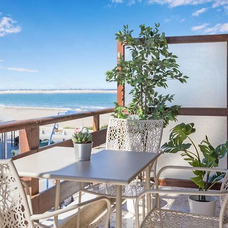 Effie'S Cozy Beach Front Apartment Rethimno Eksteriør billede